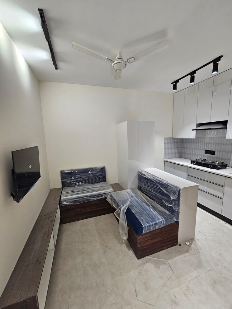 Bedroom, sector 56 1 Bedroom 100 Sq.Ft. Apartment In Sector 56 Gurgaon 9244608