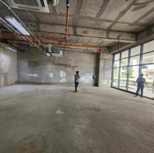  Office Space For Rent in Khar West