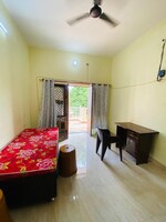 500 Sq.Ft. Pg in Priya pg