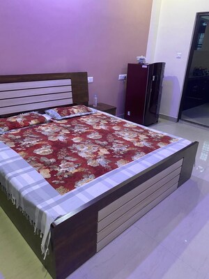 Bedroom in 2 BHK Independent House at Gomti Nagar – for Rent