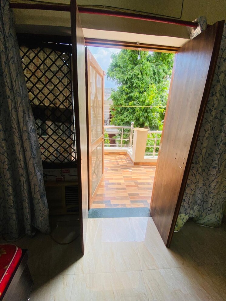 Balcony, gomti nagar 2 Bedroom 1550 Sq.Ft. Independent House In Gomti Nagar Lucknow 9244638