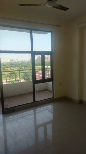 Room in 2 BHK Apartment at Maxheights Dream Homes, Kundli – for Rent