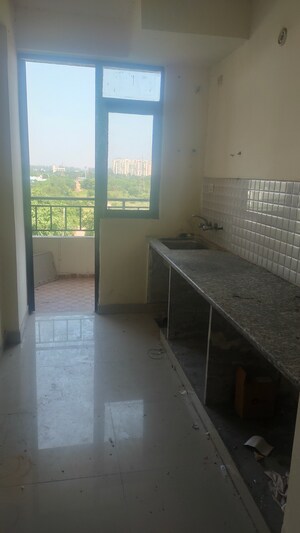 Room in 2 BHK Apartment at Maxheights Dream Homes, Kundli – for Rent