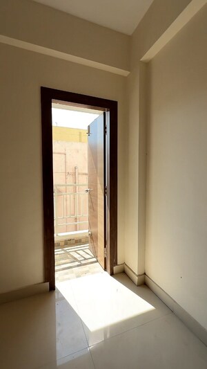 Room in 2 BHK Apartment at SML Rainbow Apartments, Jp Nagar Phase 7 – for Sale