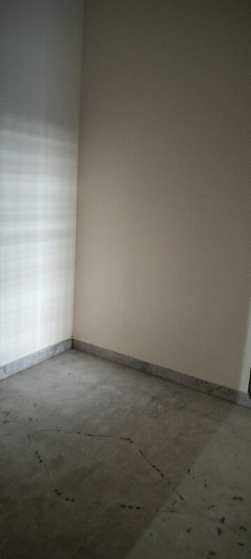 Room in 3 BHK Independent House at RWA Apartments Sector 50, Sector 50 – for Rent