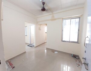 Room in 1 BHK Apartment at Century Tower, Prabhadevi – for Rent