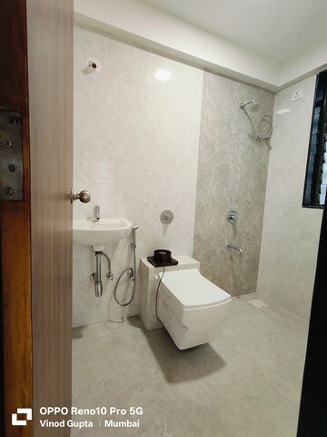 Bathroom in 1 BHK Apartment at Siddharth Enclave Mumbai, Lower Parel – for Rent