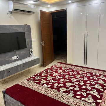 Bedroom in 3 BHK Builder Floor at Ansal API Esencia, Sector 67 – for Rent