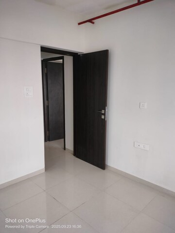 Room in 2 BHK Apartment at Worli – for Rent