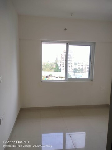 Room in 2 BHK Apartment at Worli – for Rent