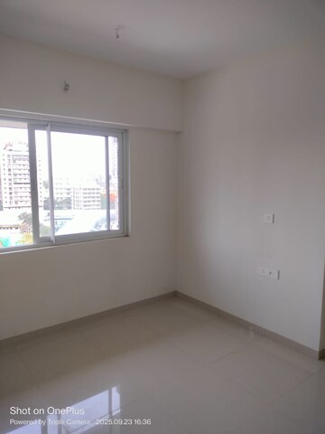 Room in 2 BHK Apartment at Worli – for Rent