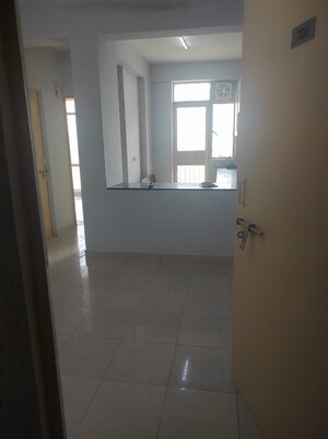 Room in 2 BHK Apartment at Conscient Habitat Prime, Sector 99a – for Rent