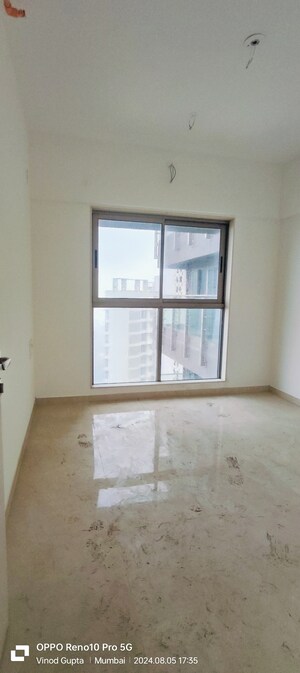 Room in 2 BHK Apartment at Chandak Cornerstone, Worli – for Rent