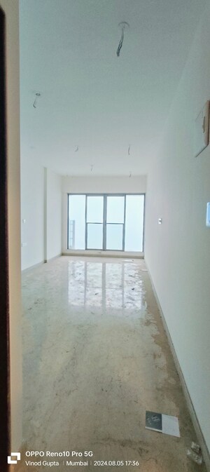 Room in 2 BHK Apartment at Chandak Cornerstone, Worli – for Rent