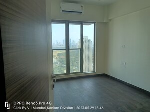 Room in 2 BHK Apartment at Chandak Cornerstone, Worli – for Rent