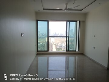 Room in 2 BHK Apartment at Chandak Cornerstone, Worli – for Rent