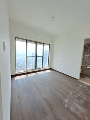 Room in 2 BHK Apartment at Chandak Cornerstone, Worli – for Rent