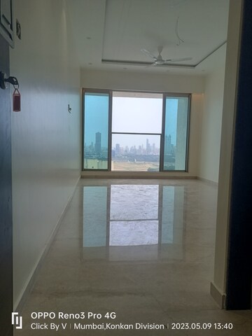 Room in 2 BHK Apartment at Chandak Cornerstone, Worli – for Rent