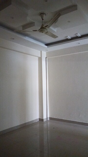 Room in 3 BHK Apartment at Ajnara Integrity, Raj Nagar Extension – for Sale