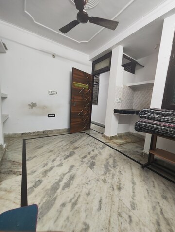Bedroom in 1 RK Apartment at Katwaria Sarai – for Rent