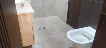 Bathroom in 4 BHK Builder Floor at Sector 16 – for Rent