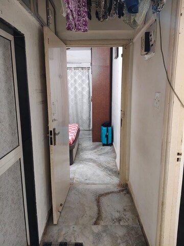 Building Lobby in 2 BHK Apartment at Sunrise Apartment Mahim, Mahim – for Rent