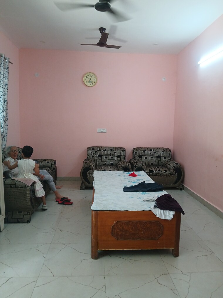 Living Room, rwa-apartments-sector-122 2 Bedroom 162 Sq.Mt. Villa In Sector 122 Noida 9245033