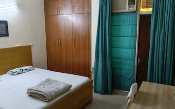 1 BHK Apartment For Rent in Vipul Greens, Sector 48