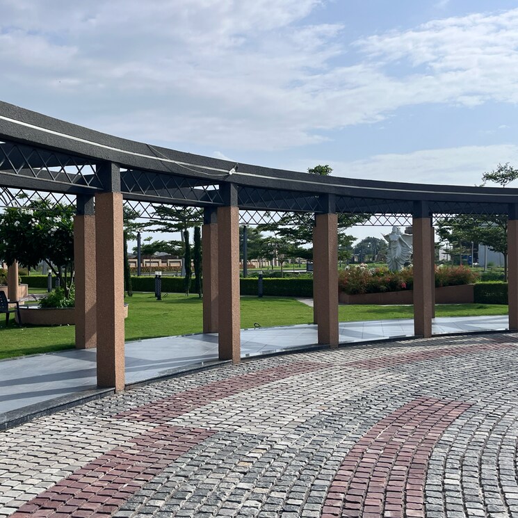  Parking, bada bangarda  800 Sq.Ft. Plot In Bada Bangarda Indore 9245045