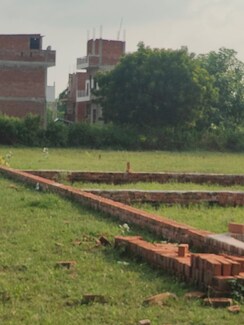 Plot For Sale in Plot Near Saheed Path 