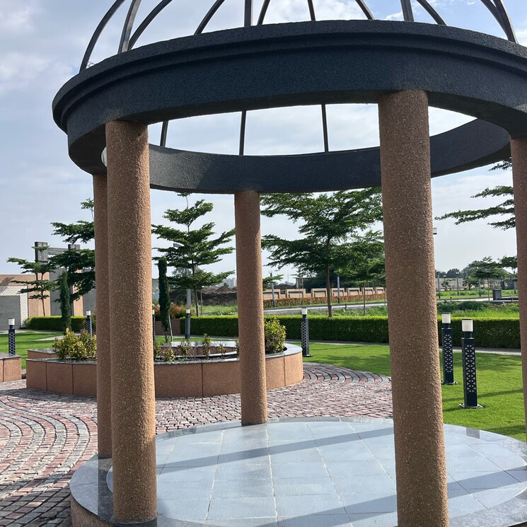  Parking, bada bangarda  800 Sq.Ft. Plot In Bada Bangarda Indore 9245045