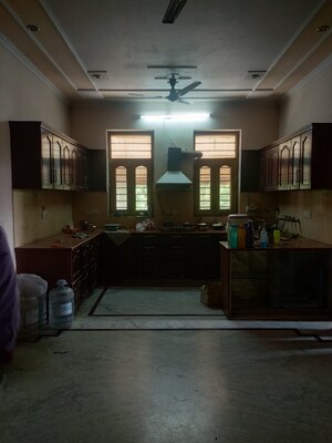 2 BHK Builder Floor For Rent in Sector 16 A