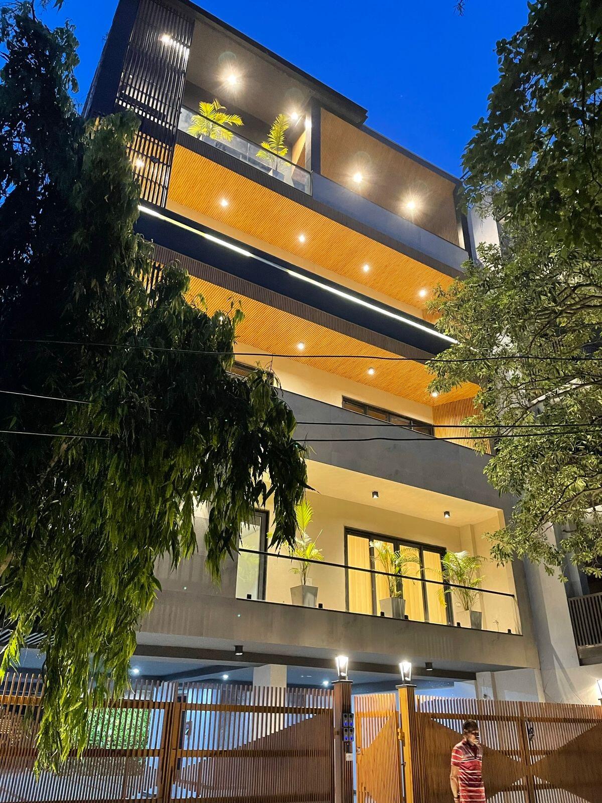 3 BHK + Pooja Room Builder Floor For Rent in Dlf City PhasE-1