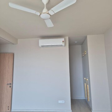 Room in 3 BHK Apartment at M3M Sky City, Sector 65 – for Rent