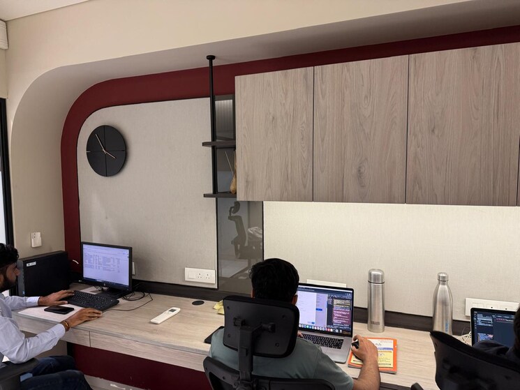 Team Area, zion-z-one Commercial Office Space 778 Sq.Ft. In Bodakdev Ahmedabad 9245102