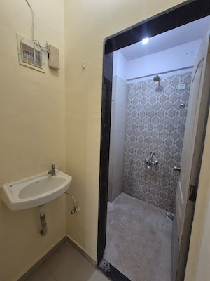 Furnished Amenities in 1 BHK Apartment at Yash Sai Orchid, Ulwe – for Rent