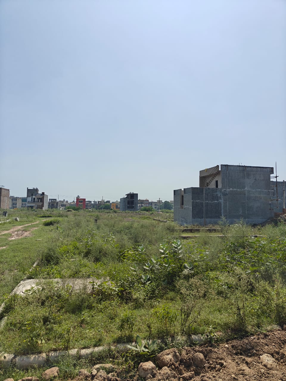 Plot For Sale in Real Estate Advisor 