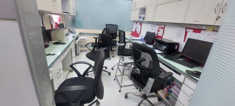 Team Area, 215-atrium Commercial Office Space 1000 Sq.Ft. In Andheri East Mumbai 9245134