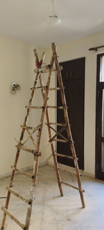 Staircase in 3 BHK Apartment at RWA Apartments Sector 50, Sector 50 – for Rent