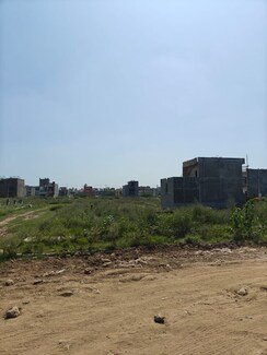 Plot For Sale in Sector 124