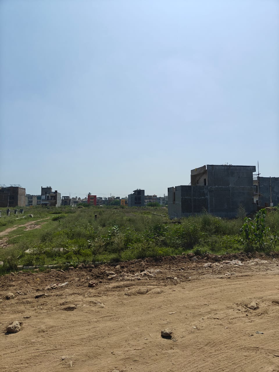 Plot For Sale in Real Estate Advisor 