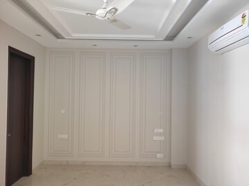 Building Lobby in 4 BHK Builder Floor at Aradhya Homes, Sector 67a – for Rent