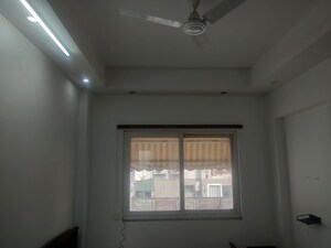 1 RK Builder Floor For Rent in South Extension ii