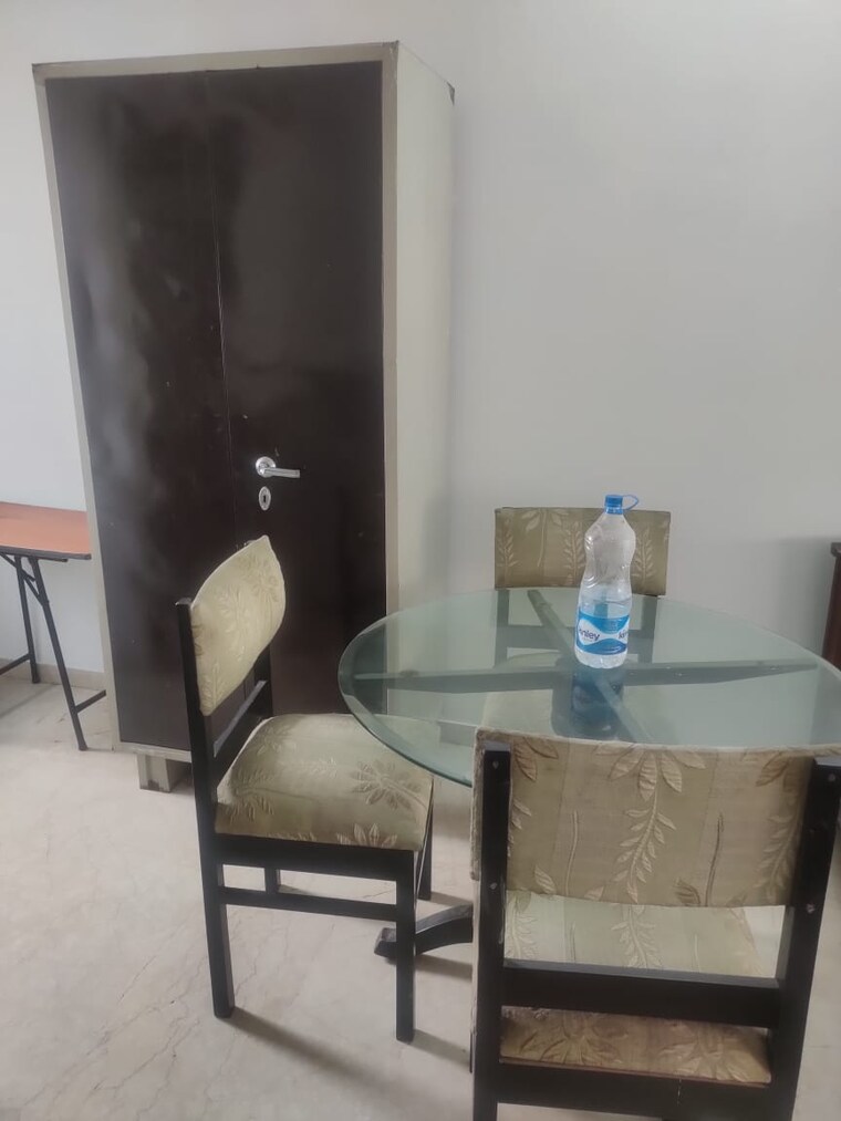 Living Room, south extension ii 1 RK 200 Sq.Ft. Builder Floor In South Extension ii Delhi 9245196