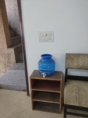 Furnished Amenities in 1 RK Builder Floor at South Extension ii – for Rent