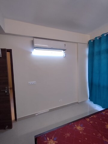 Furnished Amenities in 2 BHK Apartment at Suncity Avenue 76, Sector 76 – for Rent