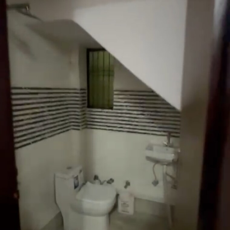 Bathroom, rohini sector 24 1 Bedroom 295 Sq.Ft. Builder Floor In Rohini Sector 24 Delhi 9245250