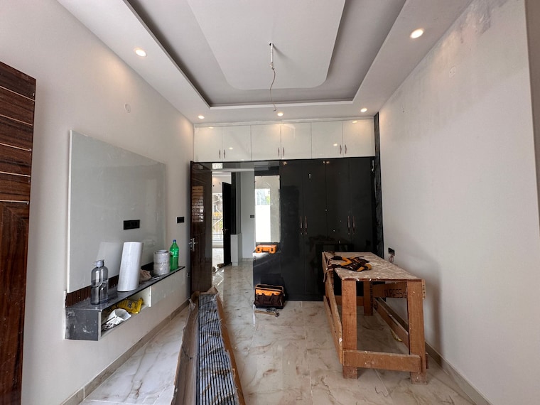 Room, sector 124 3 Bedroom 110 Sq.Yd. Independent House In Sector 124 Mohali 9245288