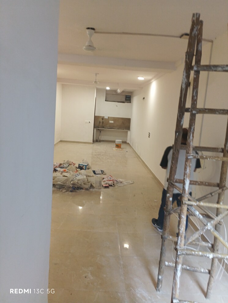 undefined, lajpat nagar iii Commercial Office Space 900 Sq.Ft. In Lajpat Nagar Iii Delhi 9245308