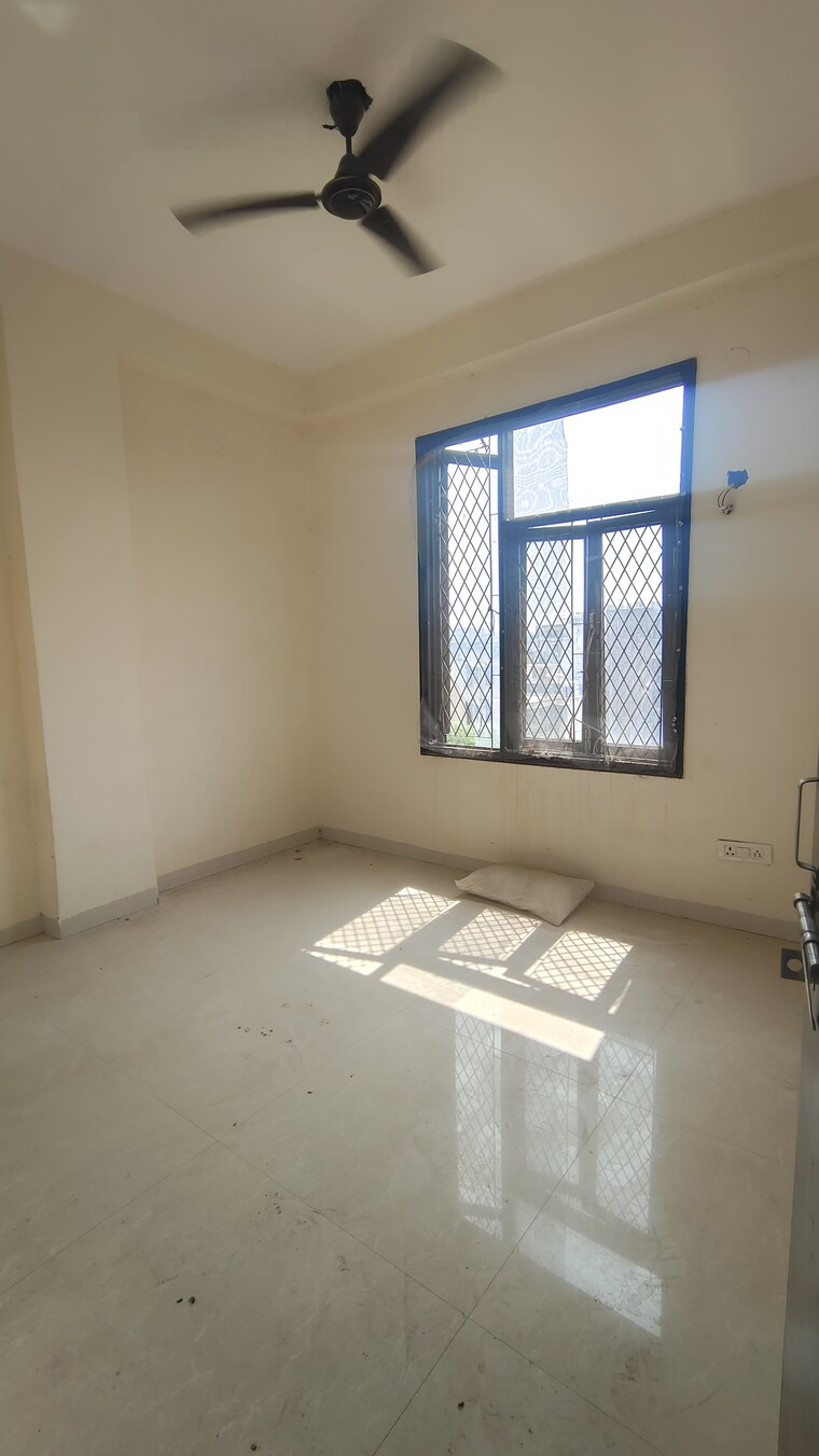 Room, palm-residency-chhatarpur 1 Bedroom 450 Sq.Ft. Builder Floor In Chattarpur Delhi 9245300